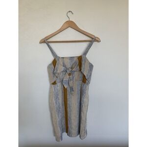 Selfie Leslie Dress Size S Spaghetti Strap Tie Front